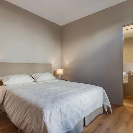 Accademia Charming Apartment-3